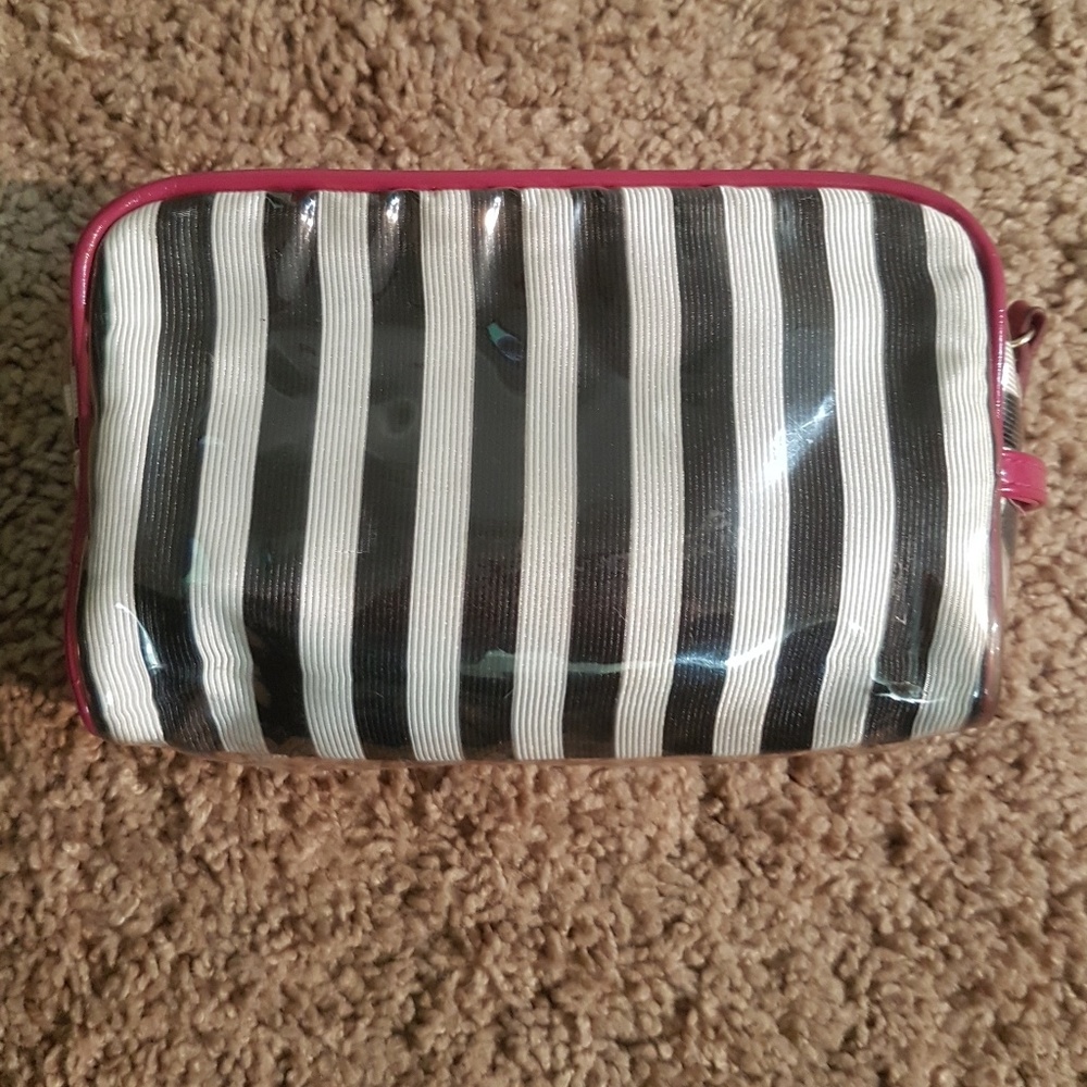Toiletry/makeup bag